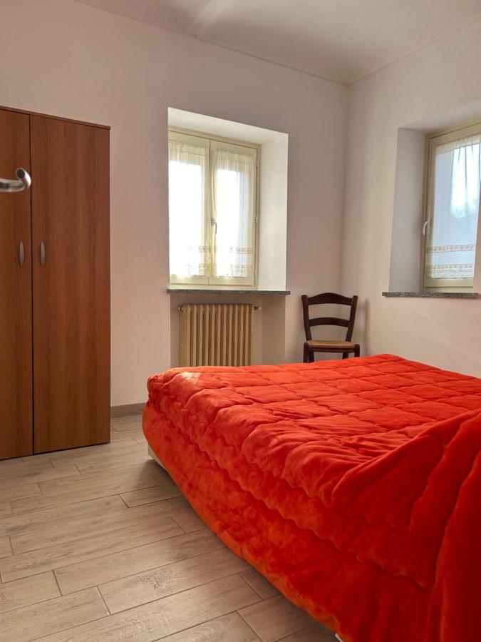 Takapradalu Villa Cisterna d'Asti ภายนอก รูปภาพ