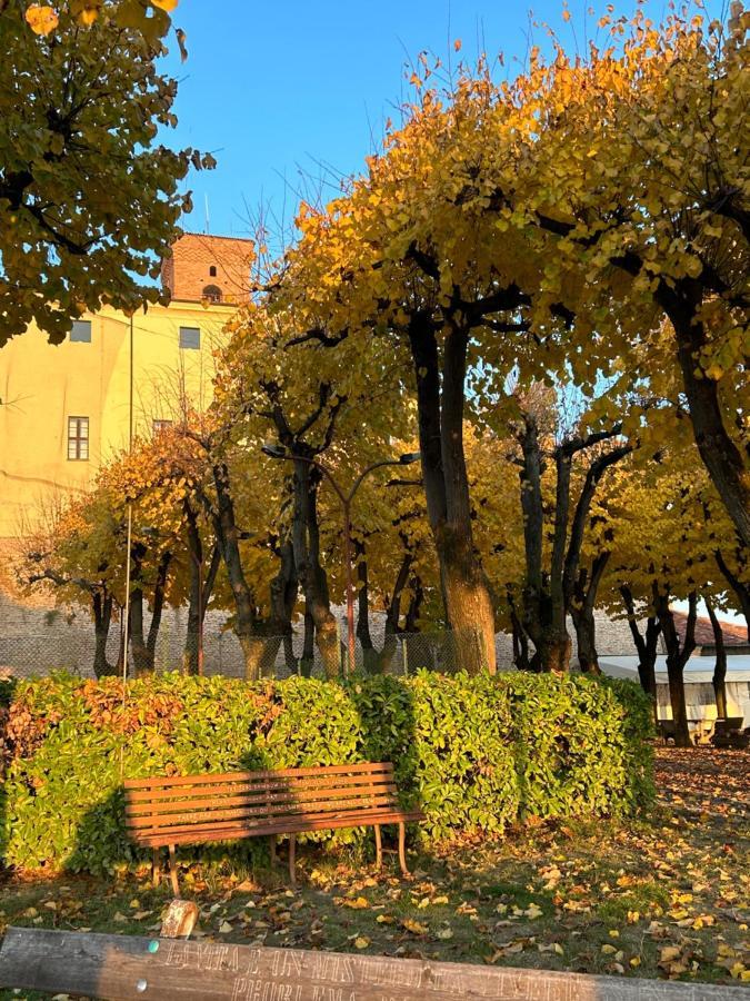 Takapradalu Villa Cisterna d'Asti ภายนอก รูปภาพ