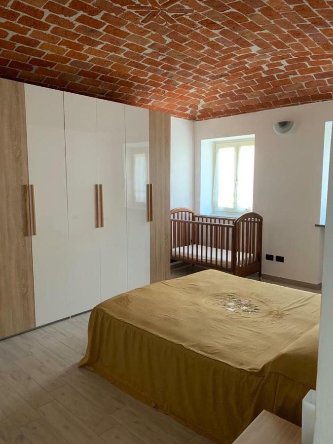 Takapradalu Villa Cisterna d'Asti ภายนอก รูปภาพ